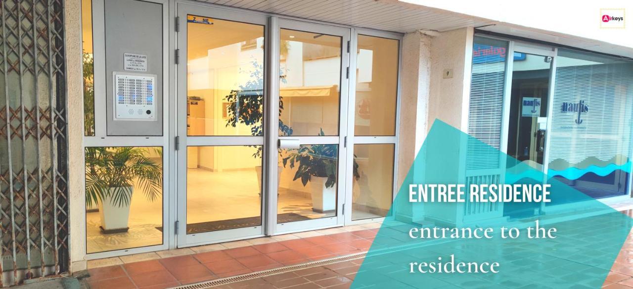 Grand Studio Azur Avec Terrasse - Vieil Antibes Exterior photo